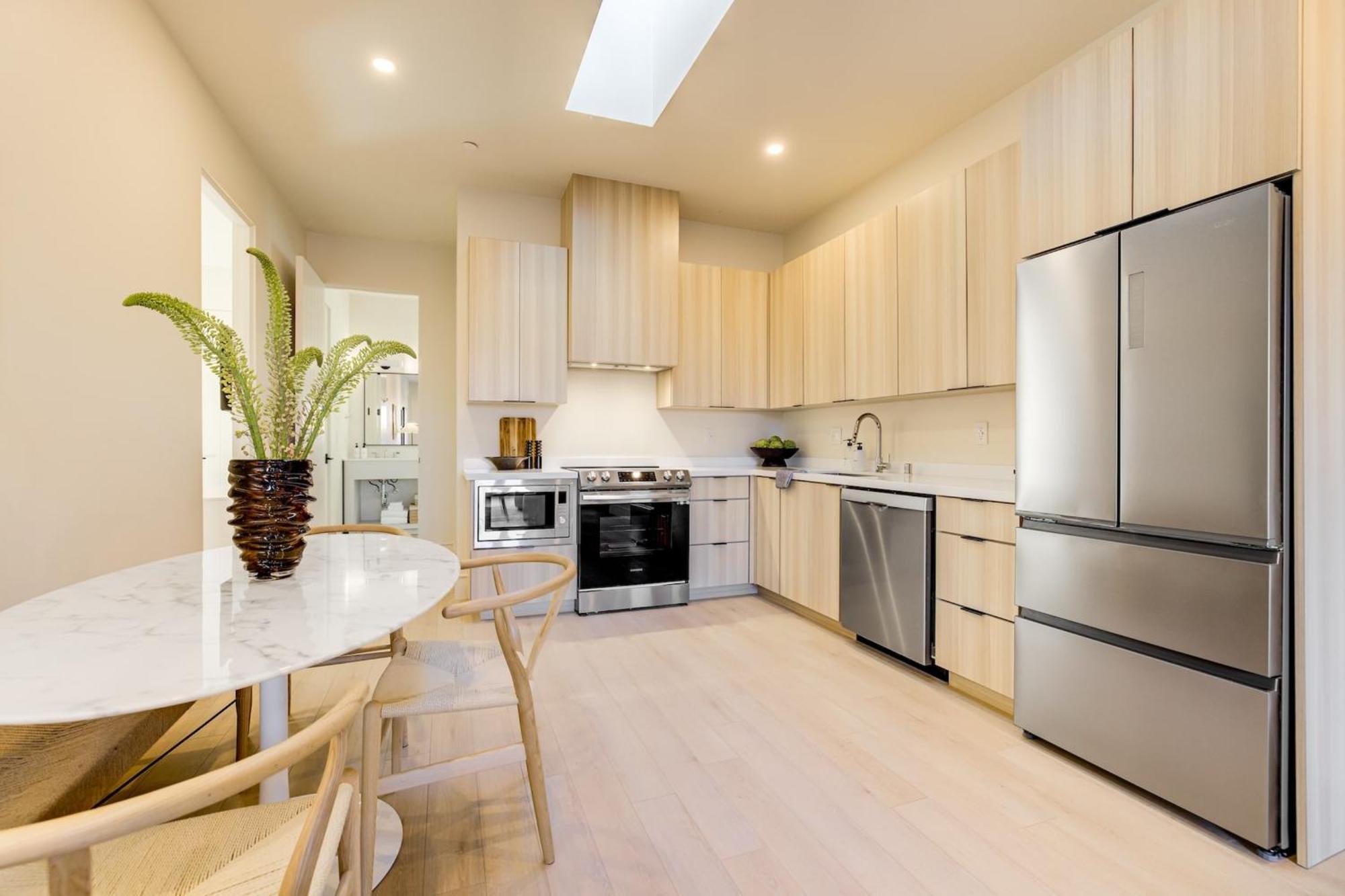 Casa De La Vina - Boutique Apartments In Downtown Santa Barbara Extérieur photo